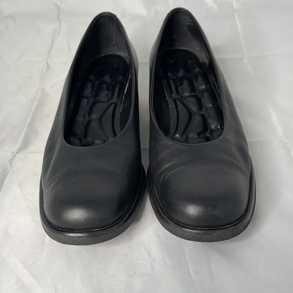 ROCKPORT Chunky Heel Pump Black Leather Round Toe Cushion Insole Minimalist 7.5 - Picture 3 of 11